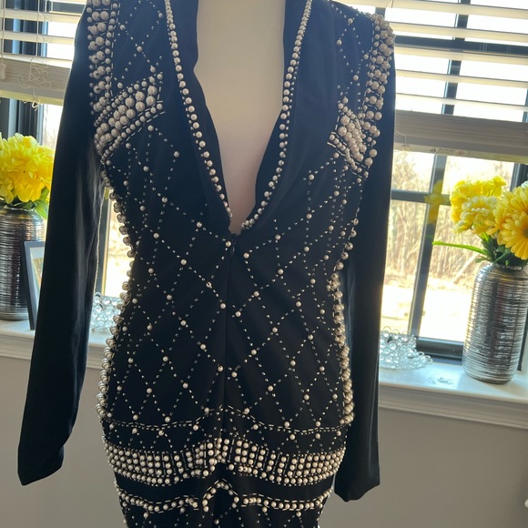 Womens Sexy Pearl dress. - Picture 9 of 10